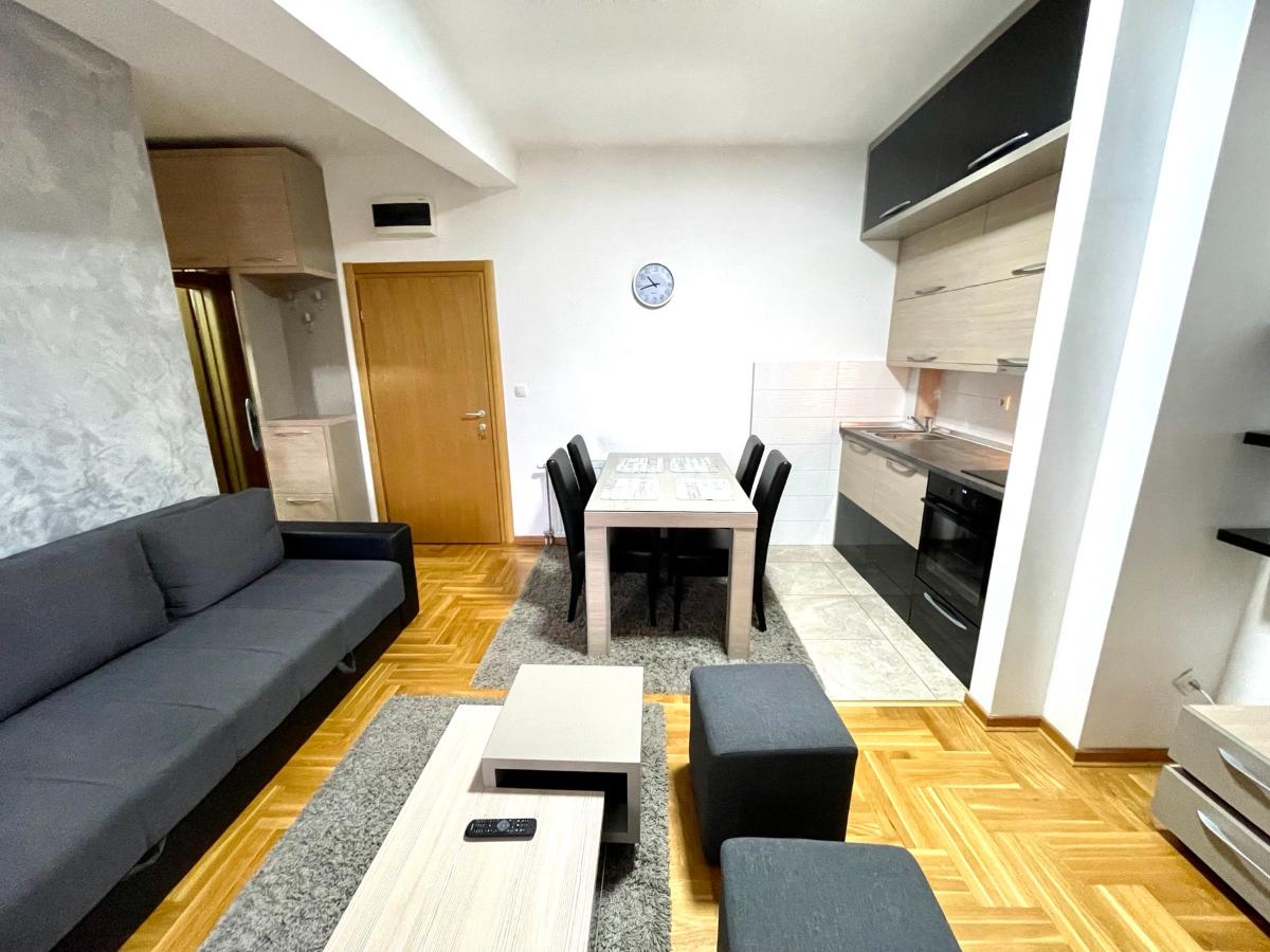 Namešten stan 36m2 - Stan - Prodaja - Zlatibor, ul Viogorska