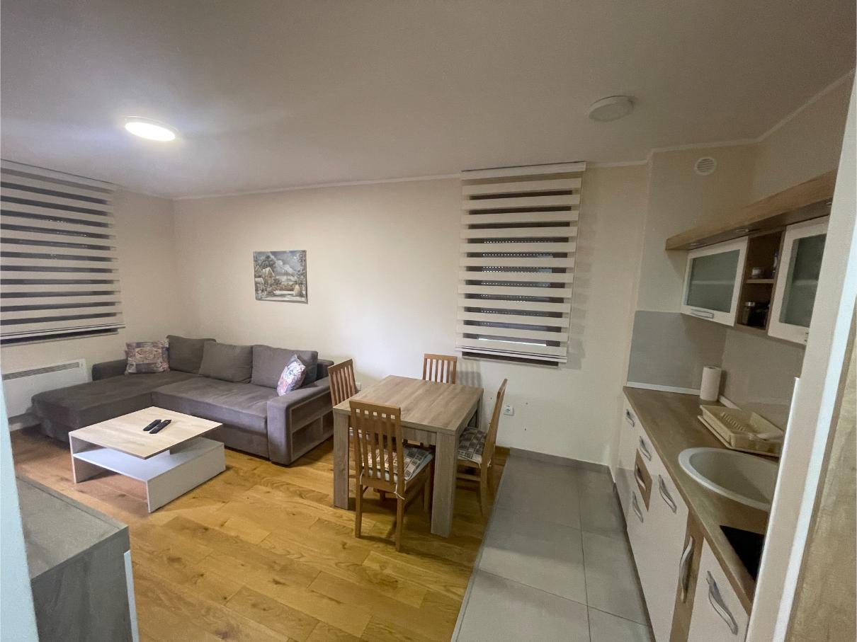 Stan kod mini Maksija - Stan - Prodaja - Zlatibor